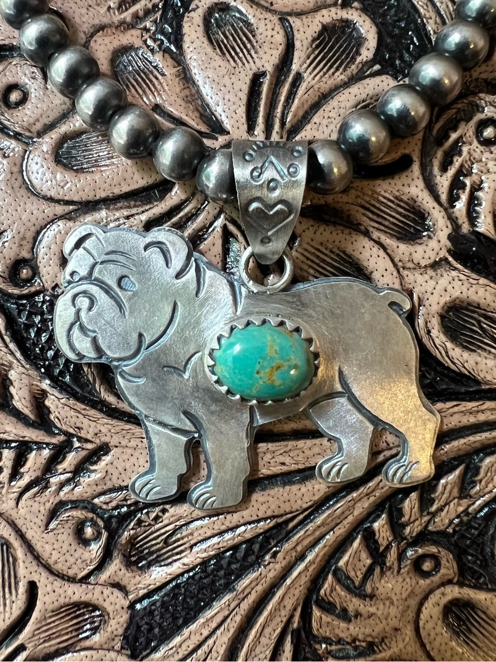 Sterling Silver Kingman Turquoise Bulldog Dog Pendant - Picture 6 of 10